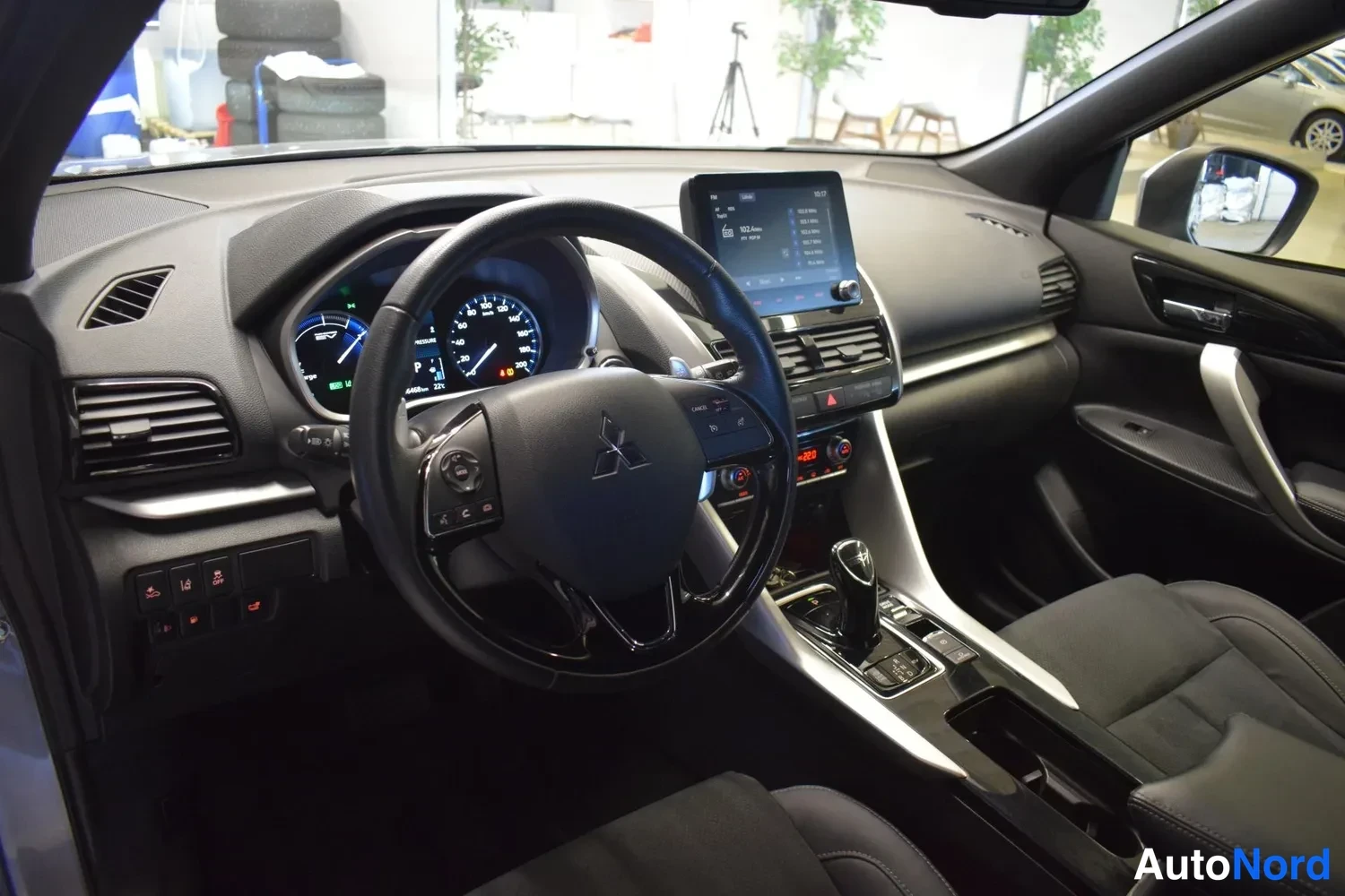 Harmaa Mitsubishi Eclipse Cross 2022, ulkokuva 8 – Raisio