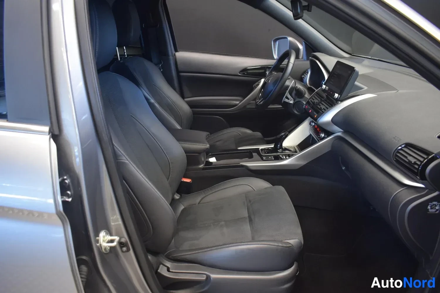 Harmaa Mitsubishi Eclipse Cross 2022, ulkokuva 10 – Raisio