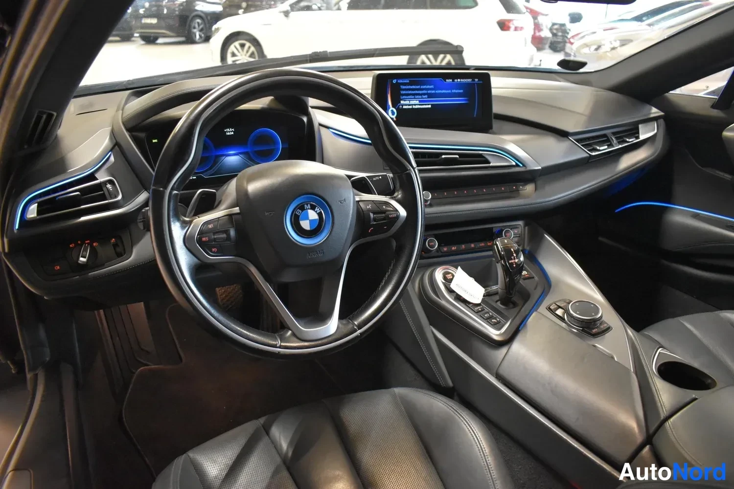 Harmaa BMW i8 Pure 2014, ulkokuva 12 – Raisio