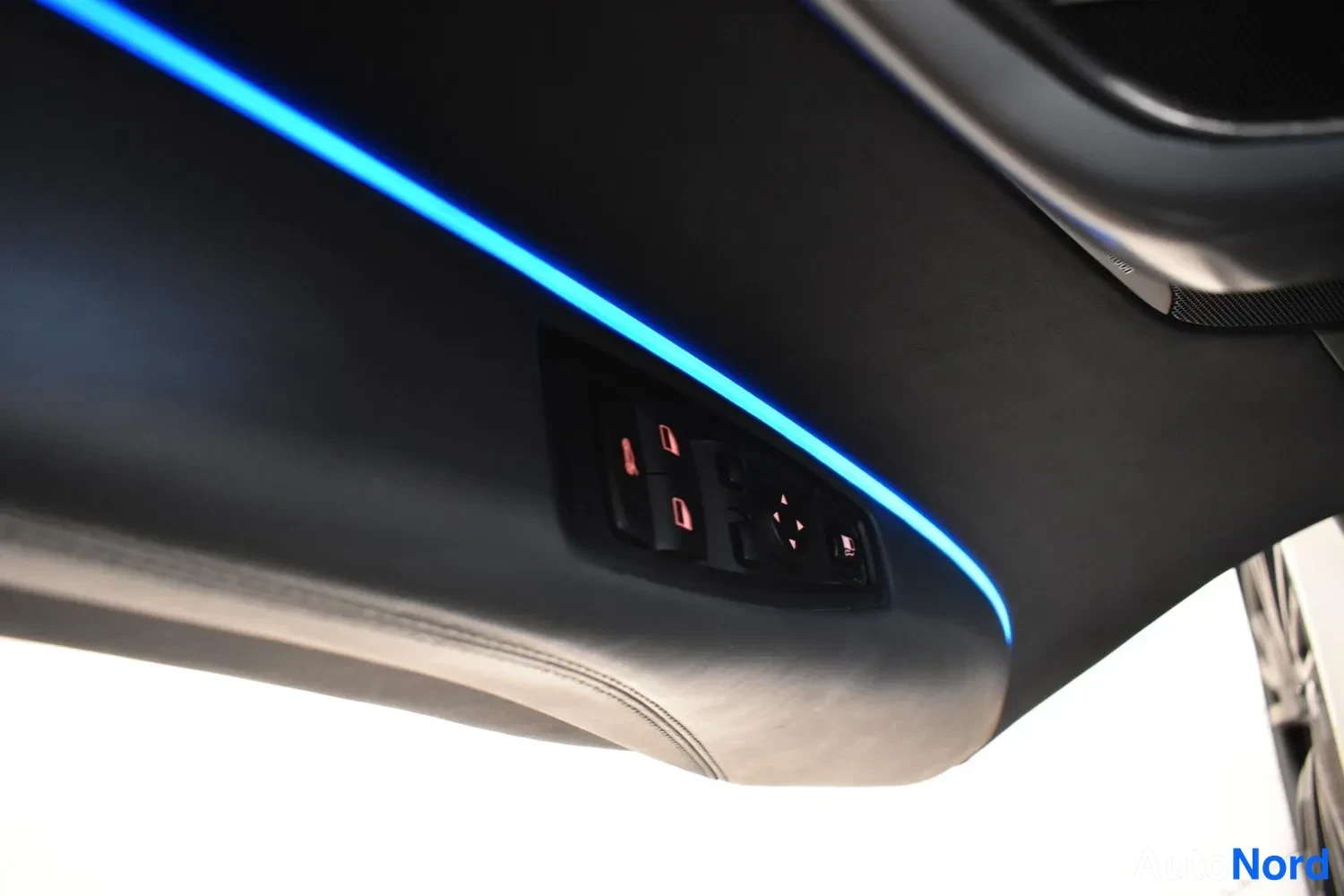 Harmaa BMW i8 Pure 2014, ulkokuva 19 – Raisio
