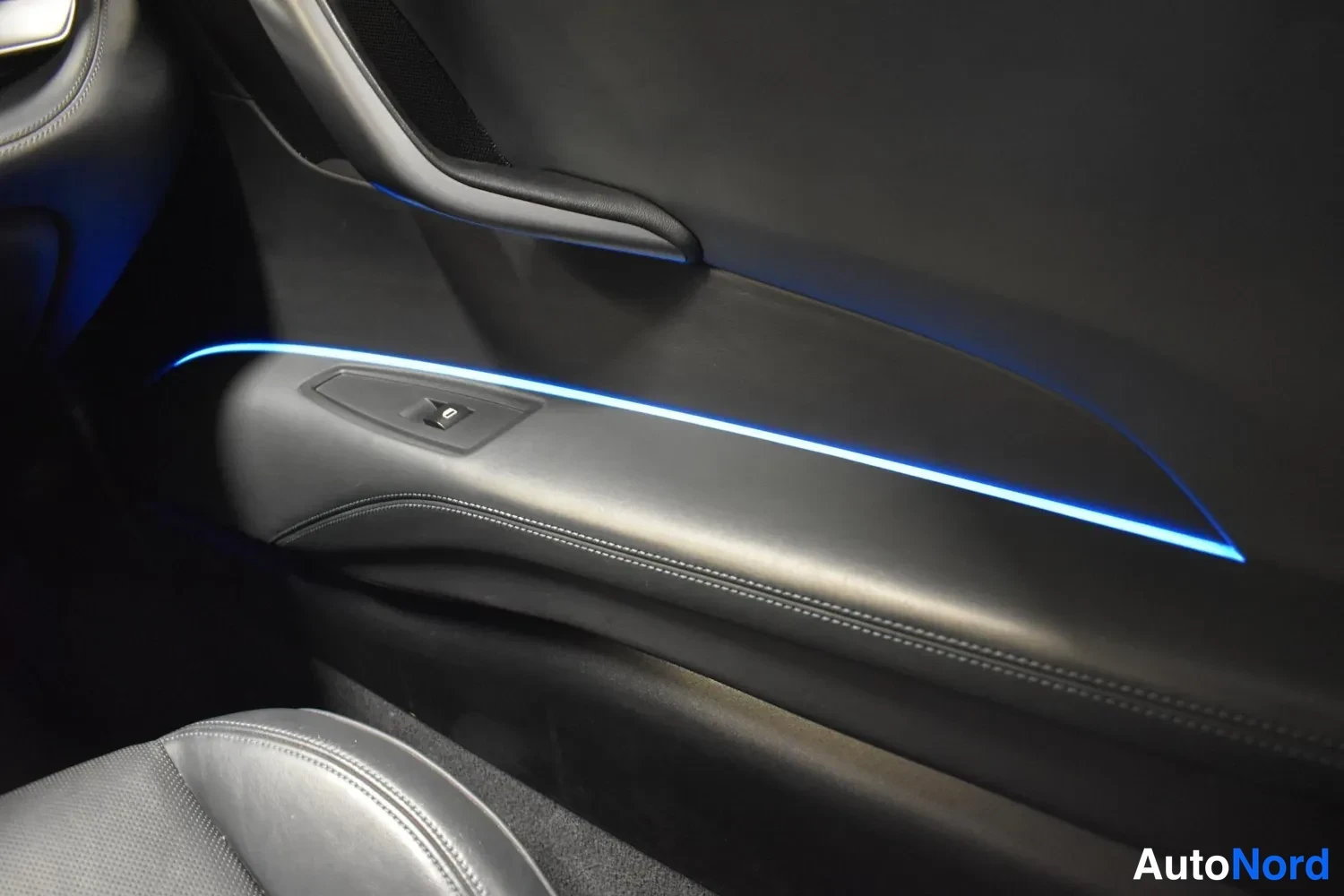 Harmaa BMW i8 Pure 2014, ulkokuva 20 – Raisio