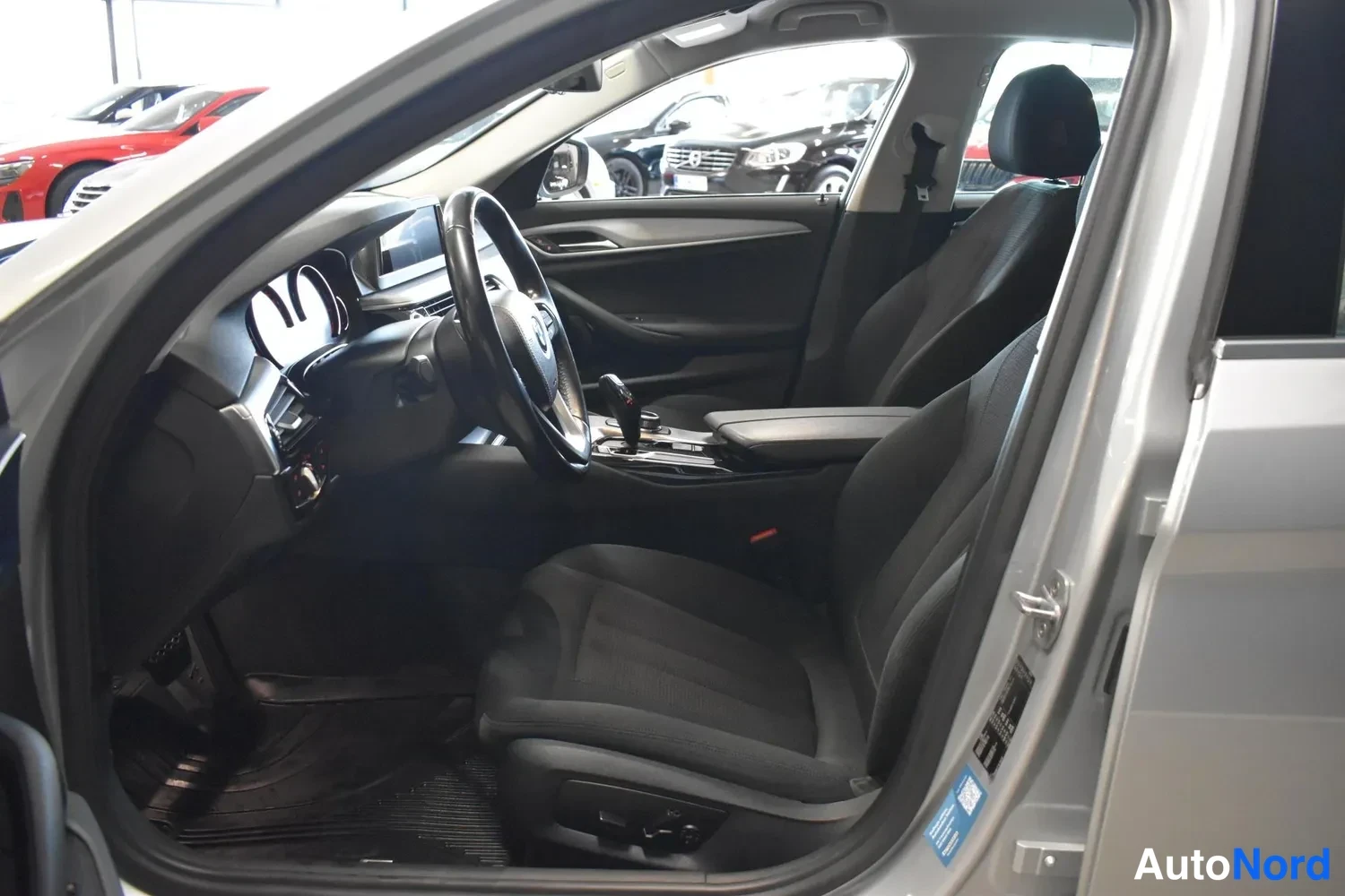 Hopea BMW 520d 2017, ulkokuva 7 – Raisio