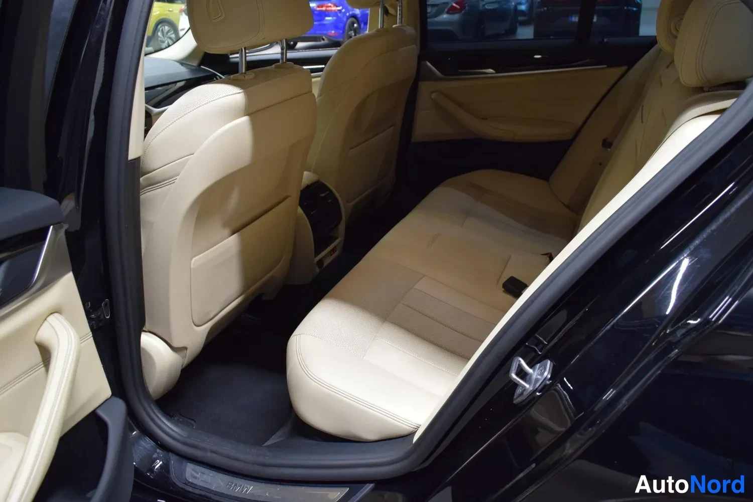 Musta BMW 520d xDrive 2021, ulkokuva 14 – Raisio
