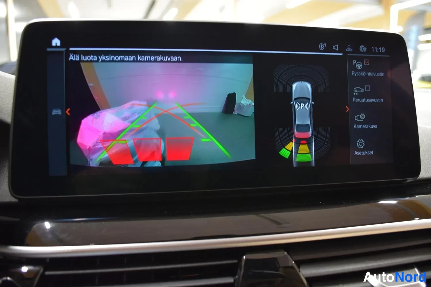 Musta BMW 520d xDrive 2021, ulkokuva 20 – Raisio