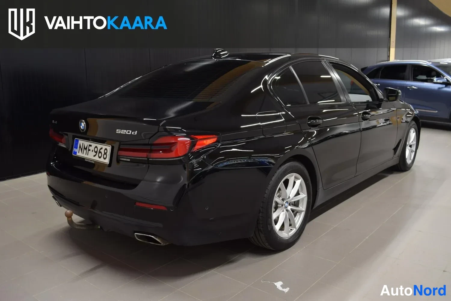Musta BMW 520d xDrive 2021, ulkokuva 4 – Raisio