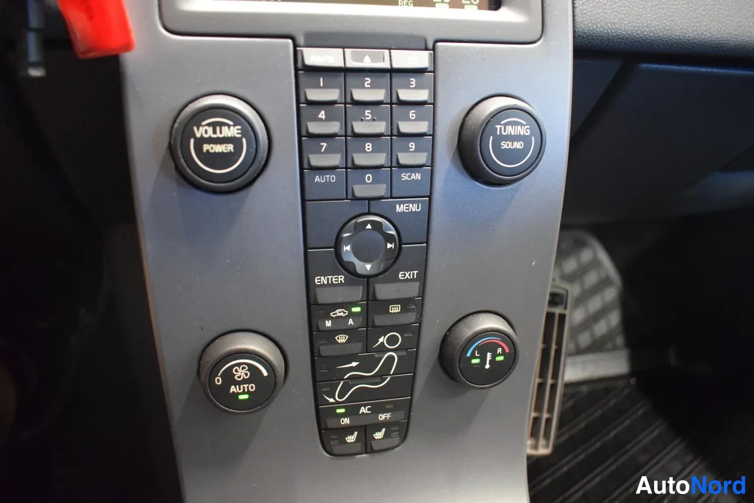 Harmaa Volvo C30 2007, ulkokuva 12 – Raisio