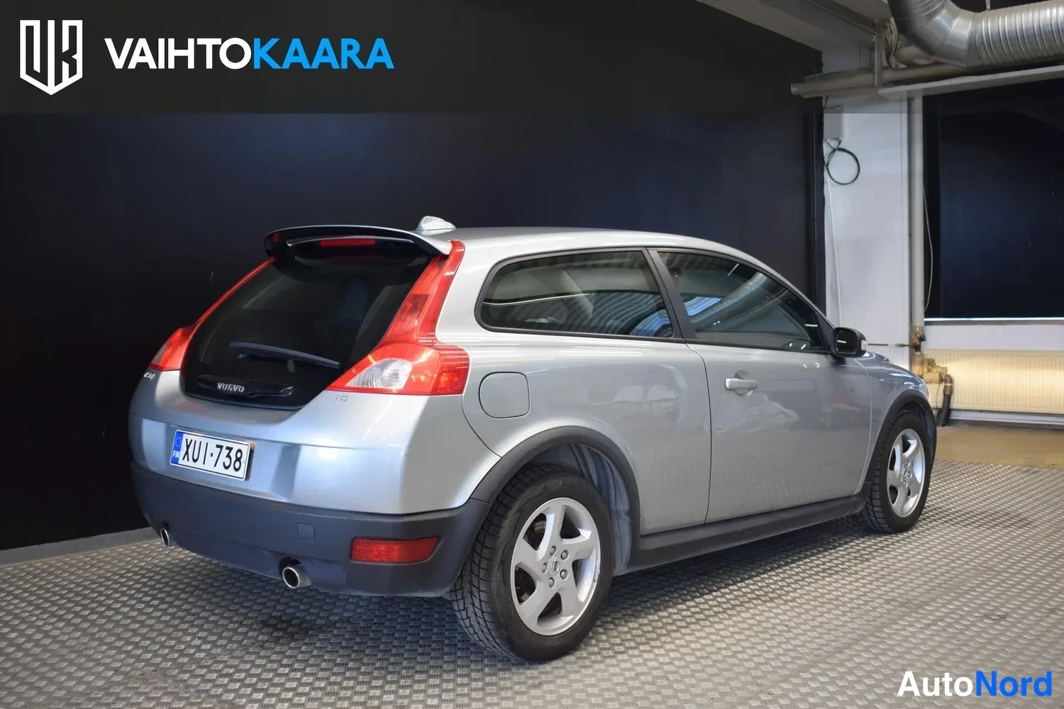 Harmaa Volvo C30 2007, ulkokuva 4 – Raisio