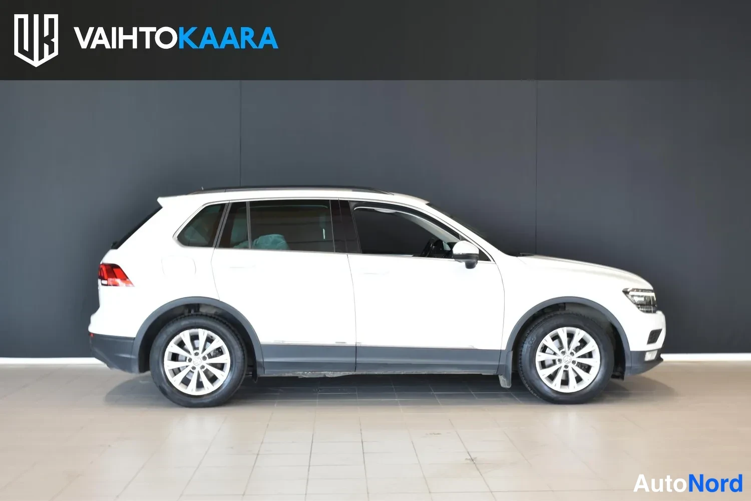 Valkoinen Volkswagen Tiguan 2017, ulkokuva 4 – Raisio
