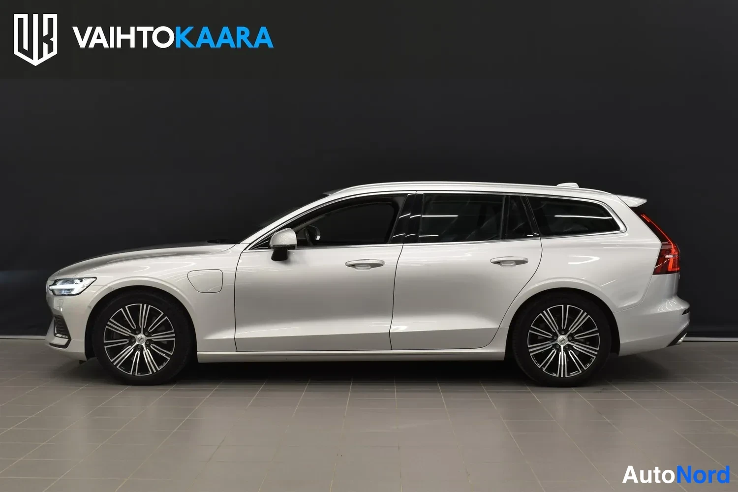 Hopea Volvo V60 2021, ulkokuva 2 – Raisio