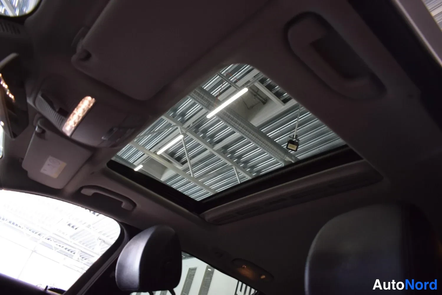 Valkoinen Mercedes-Benz E 220 d 2017, ulkokuva 20 – Raisio