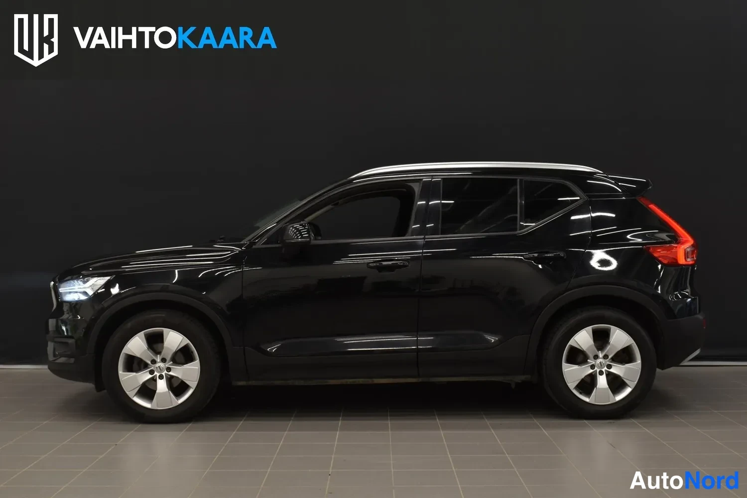 Musta Volvo XC40 2020, ulkokuva 2 – Raisio