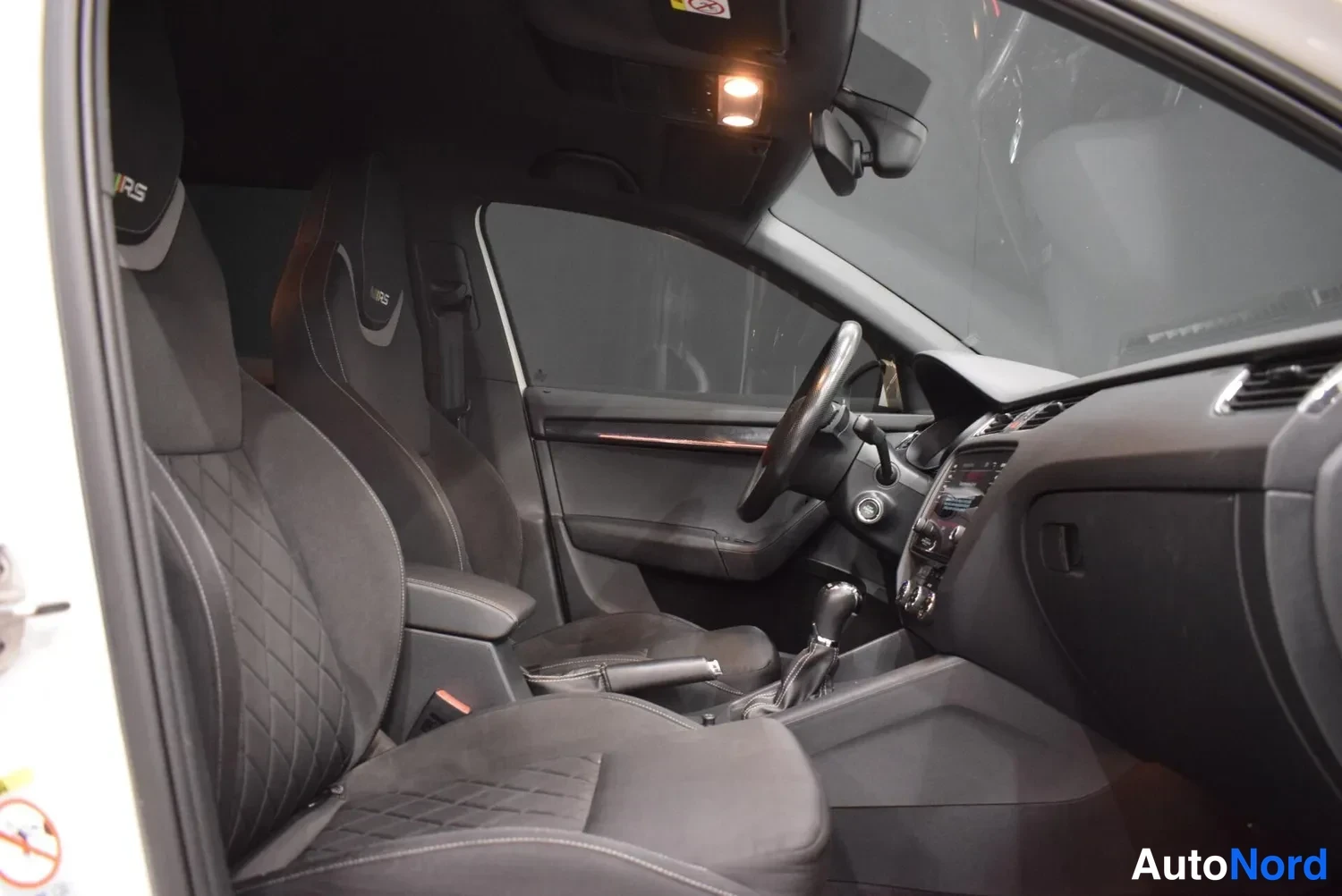 Valkoinen Skoda Octavia 2018, ulkokuva 15 – Raisio