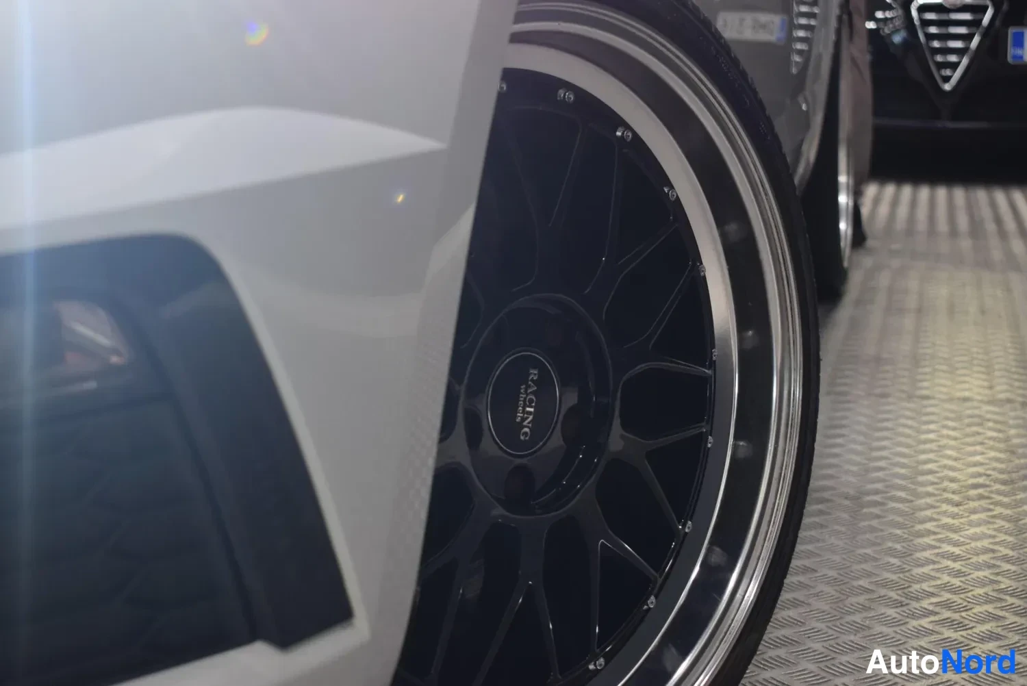 Valkoinen Skoda Octavia 2018, ulkokuva 7 – Raisio