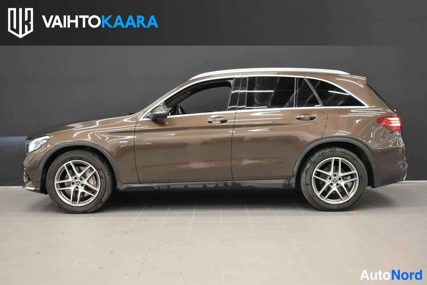 Ruskea Mercedes-Benz GLC 350 e 4MATIC 2017, ulkokuva 2 – Raisio