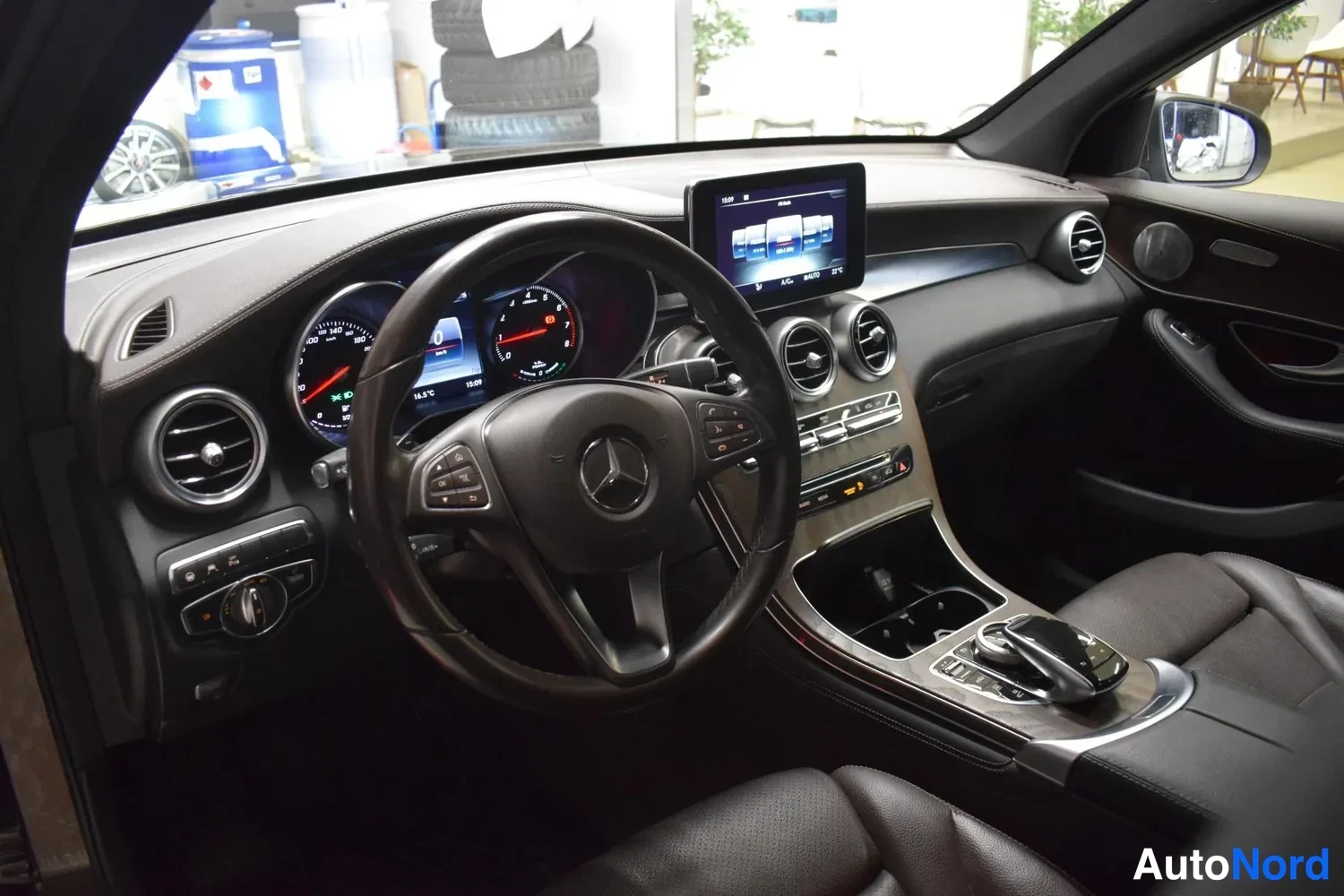Ruskea Mercedes-Benz GLC 350 e 4MATIC 2017, ulkokuva 7 – Raisio
