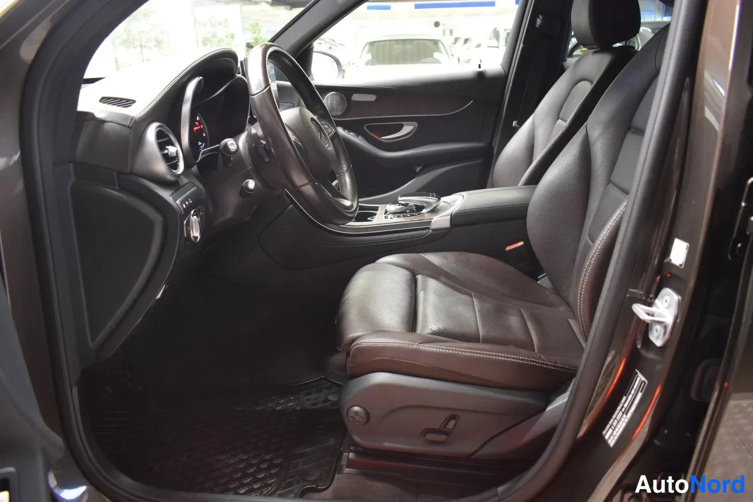 Ruskea Mercedes-Benz GLC 350 e 4MATIC 2017, ulkokuva 8 – Raisio