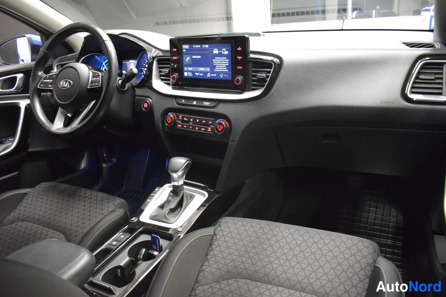 Sininen Kia Ceed 2021, ulkokuva 11 – Raisio