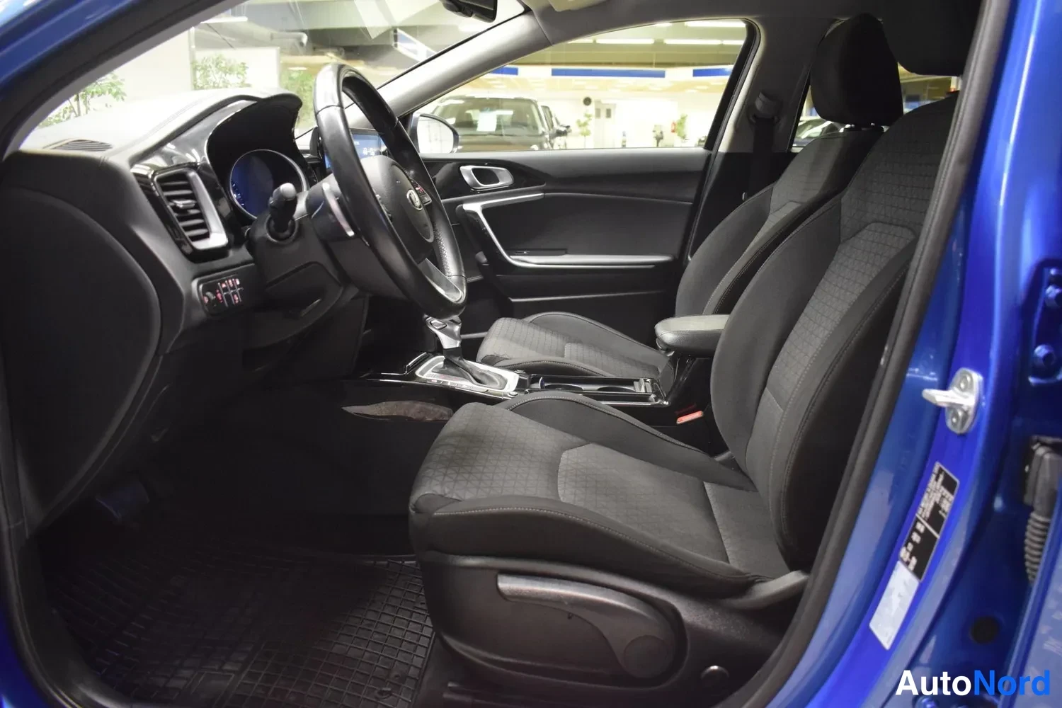 Sininen Kia Ceed 2021, ulkokuva 7 – Raisio