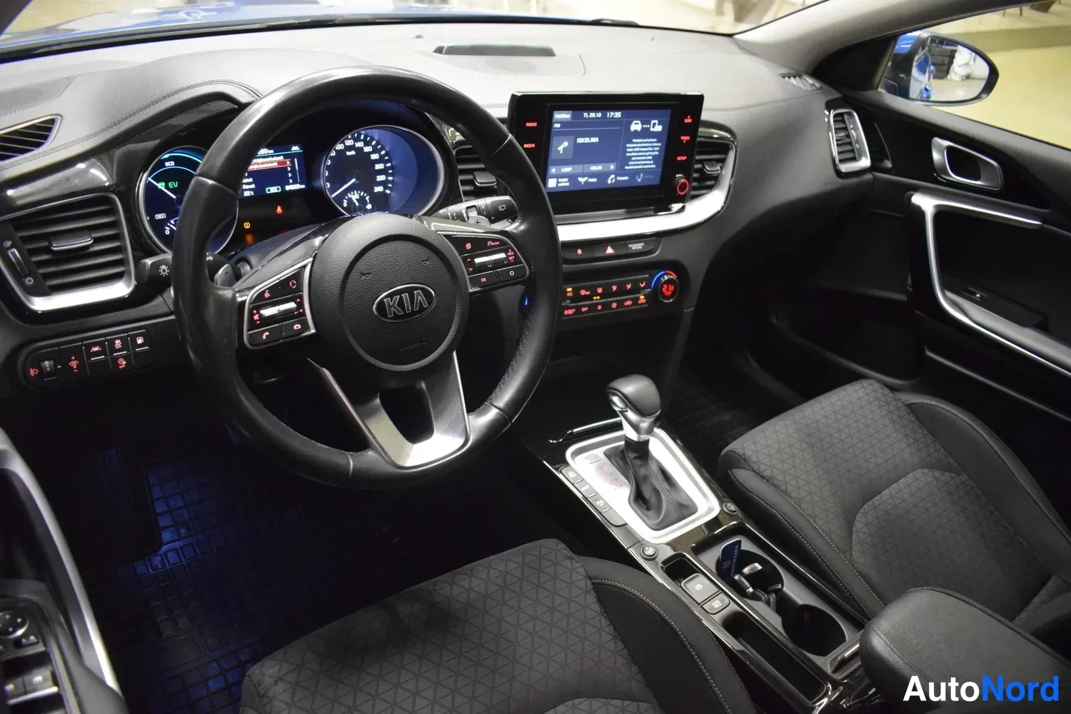Sininen Kia Ceed 2021, ulkokuva 9 – Raisio