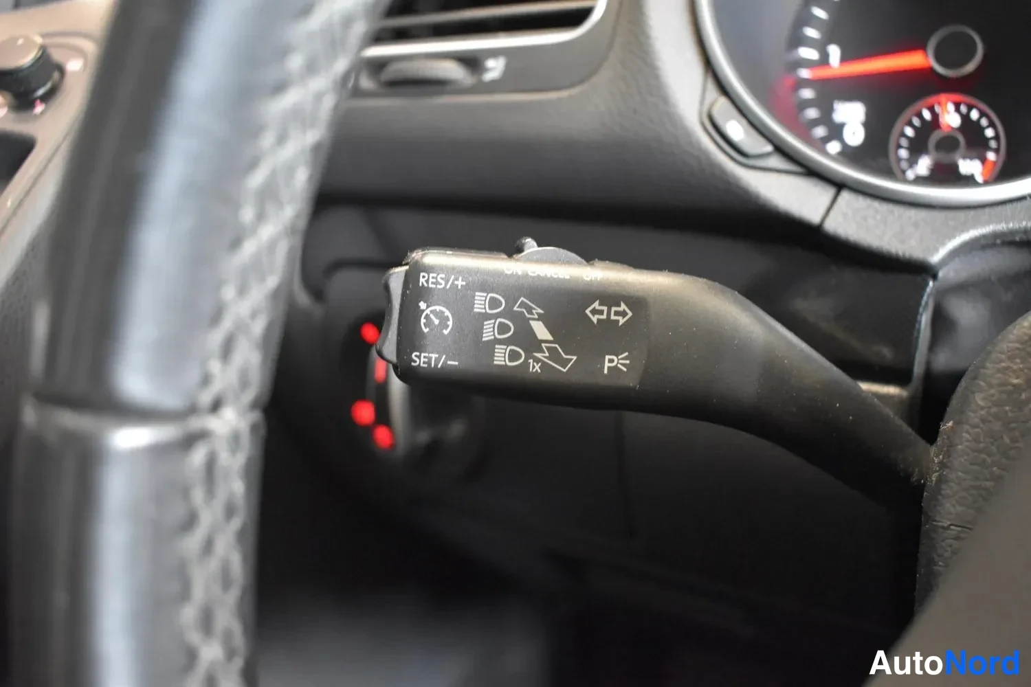Harmaa Volkswagen Golf 2012, ulkokuva 14 – Raisio