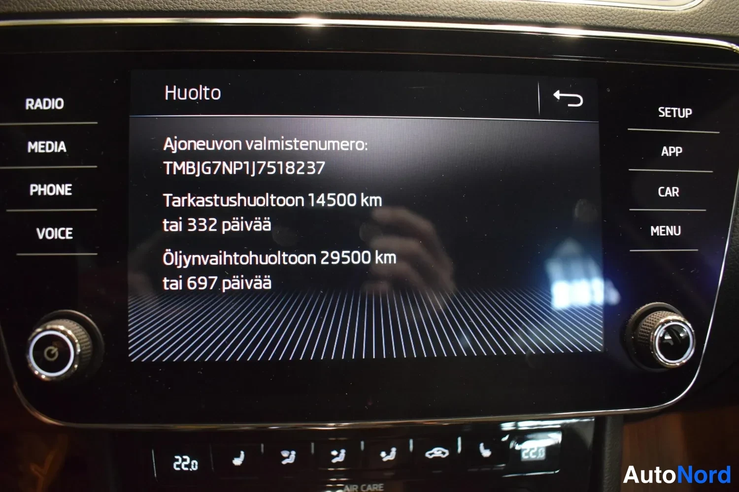 Musta Skoda Superb 2018, ulkokuva 19 – Raisio