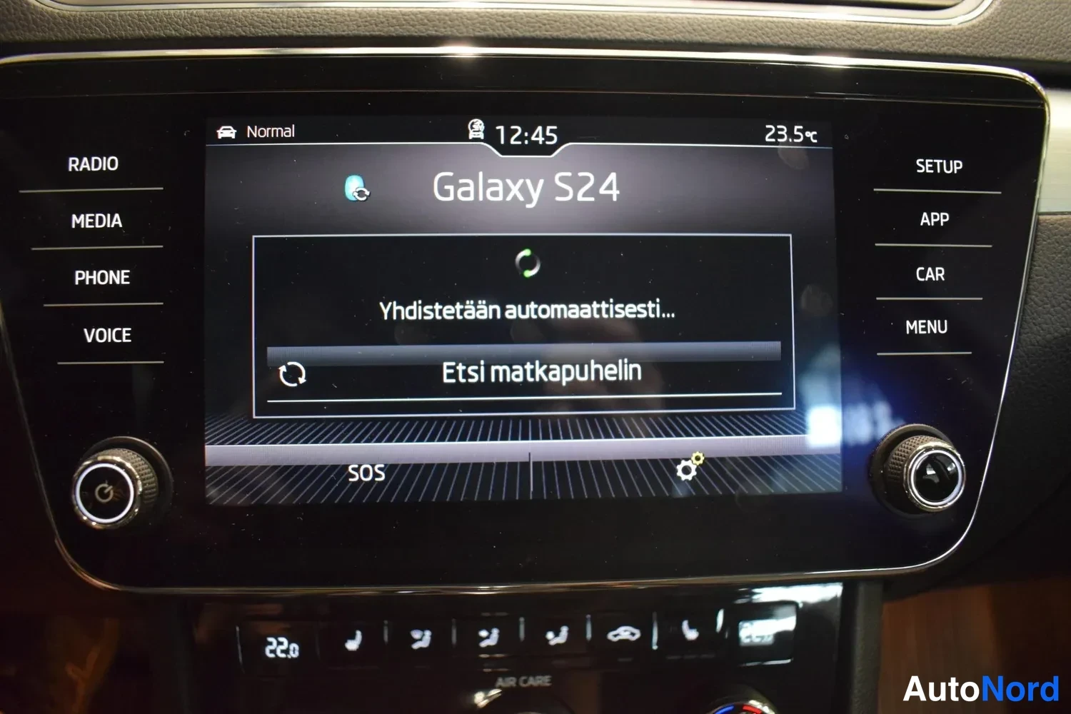 Musta Skoda Superb 2018, ulkokuva 20 – Raisio