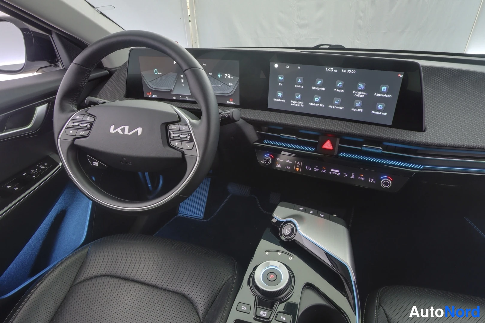 Valkoinen KIA EV6 2022, edestä, kuva 14