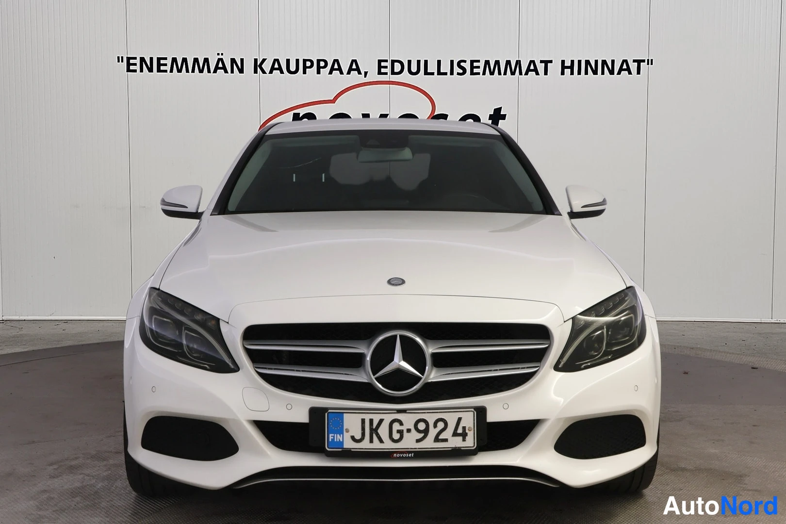 Valkoinen Mercedes-Benz C 180 d 2017, edestä, kuva 3