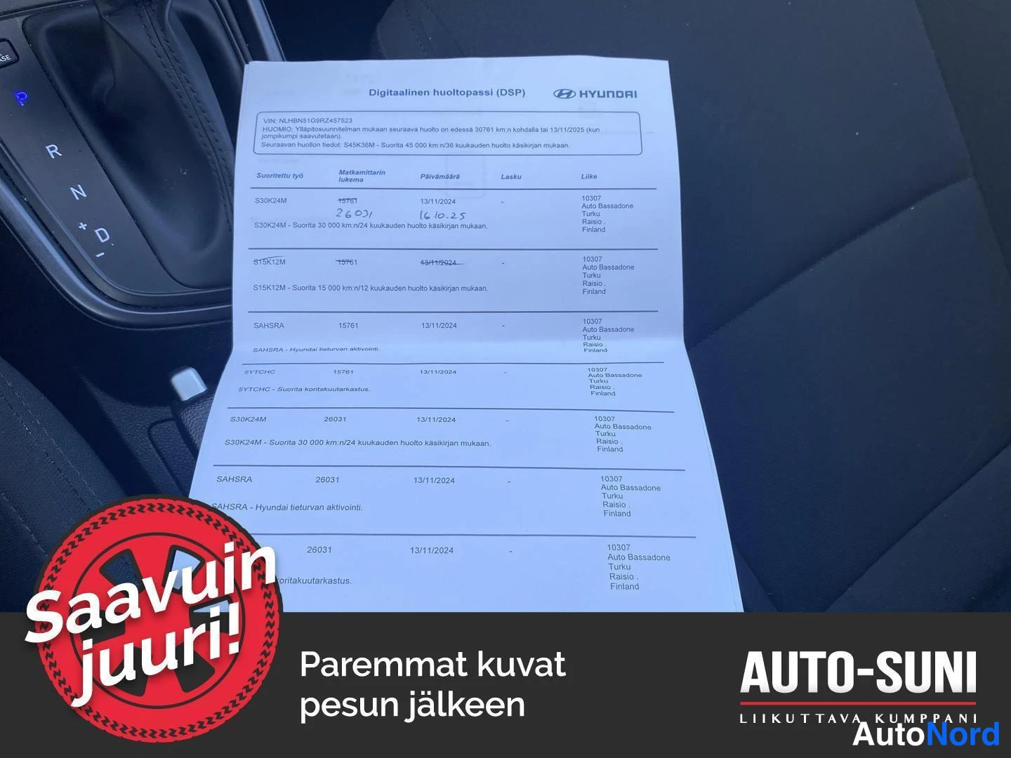 Asiakirja: Hyundai-huoltokirja (Digitaalinen huoltopassi DSP) saatikossa, jossa huoltohistoria-taulukko merkintöineen.