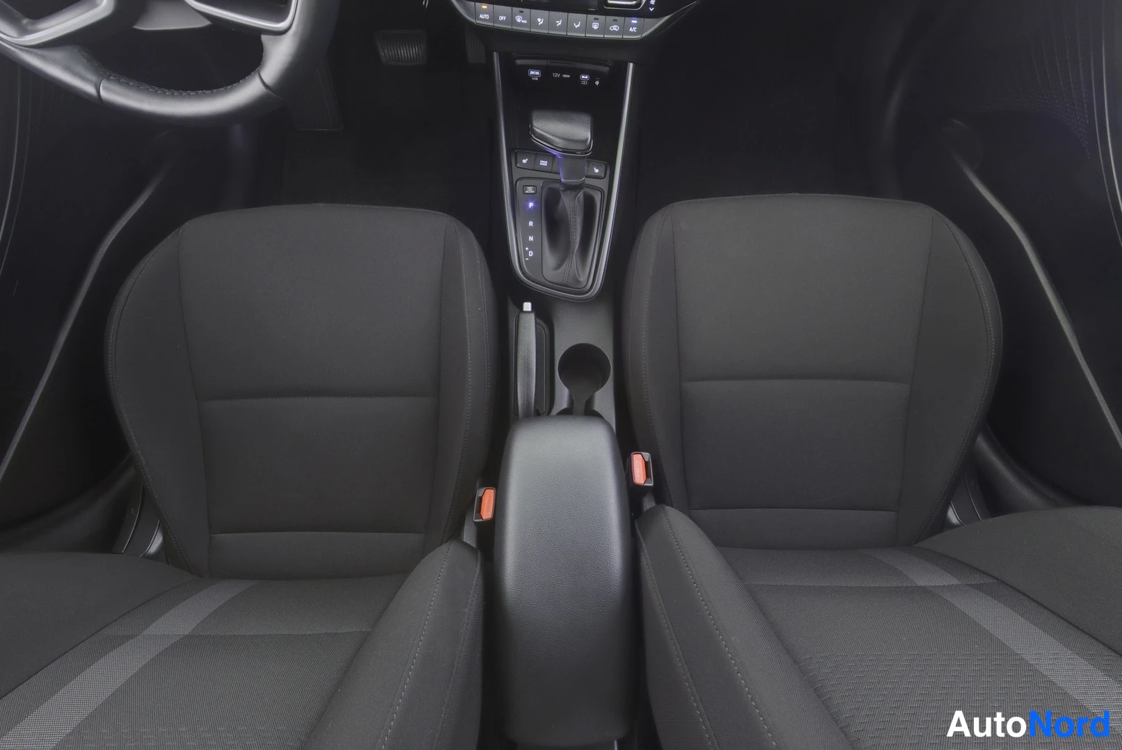 Harmaa Hyundai i20 2024, kuva 9