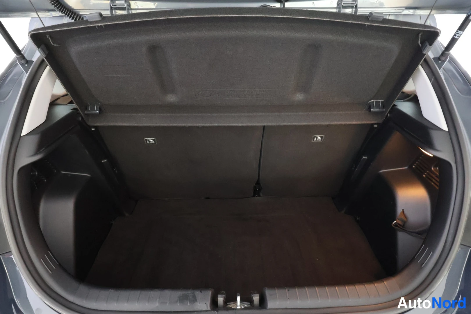 Harmaa Hyundai i20 2024, kuva 20