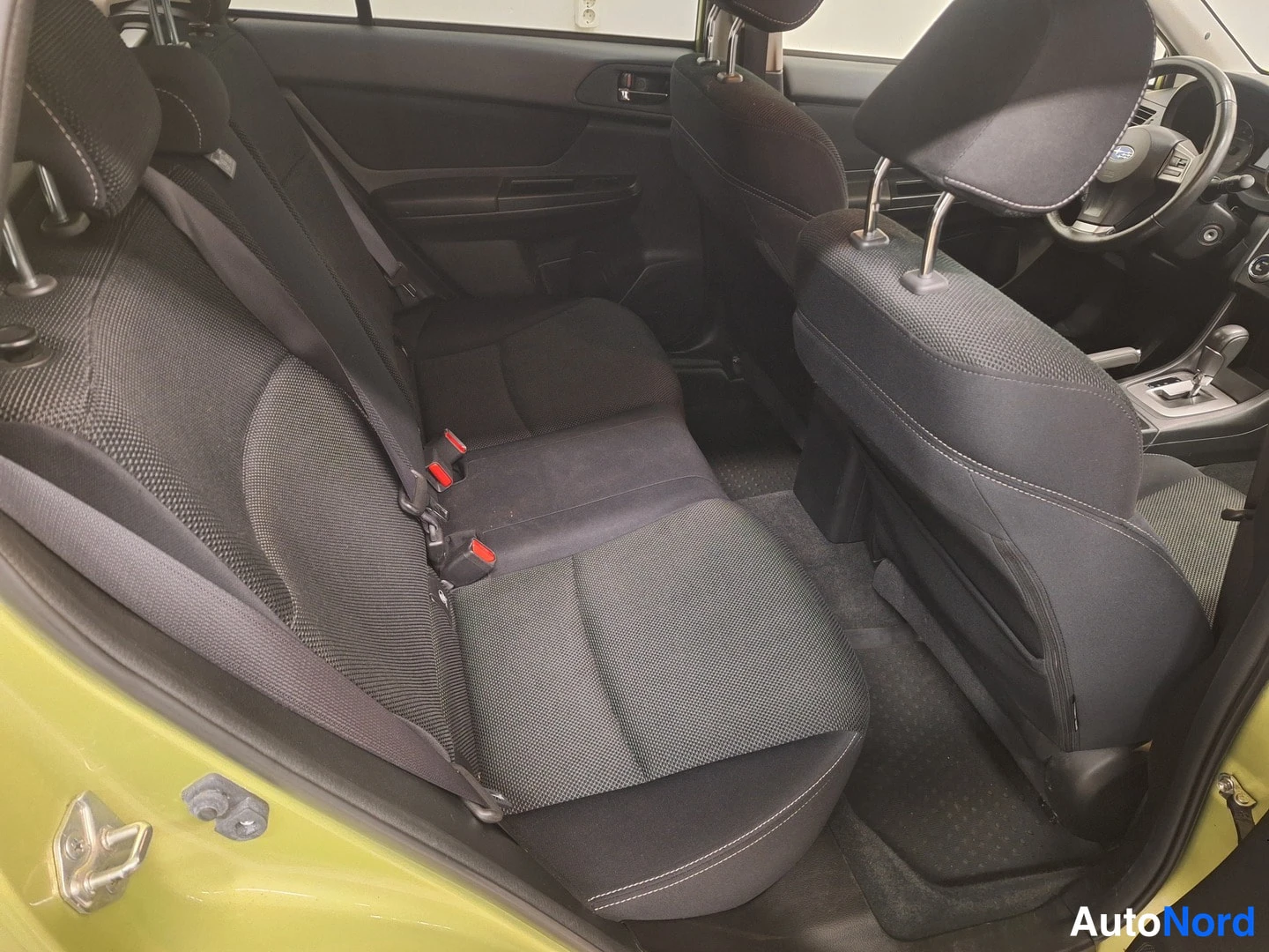 Vihreä Subaru XV 2014, kuva 13