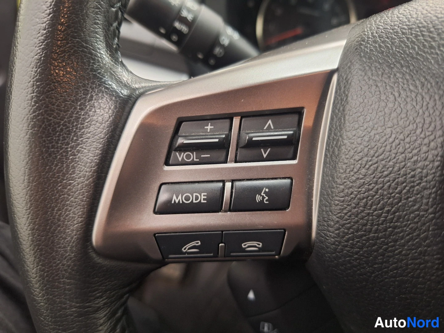 Vihreä Subaru XV 2014, kuva 7