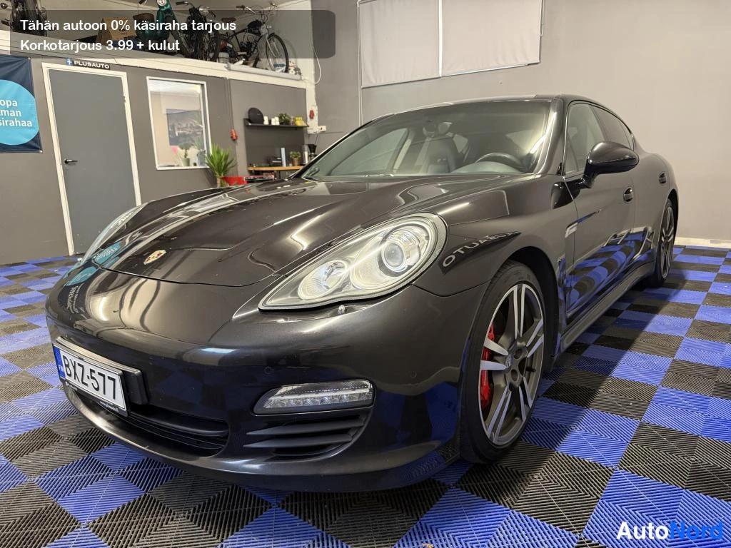 Porsche Panamera 3.0L V6 Turbodiesel 250 hv 2012