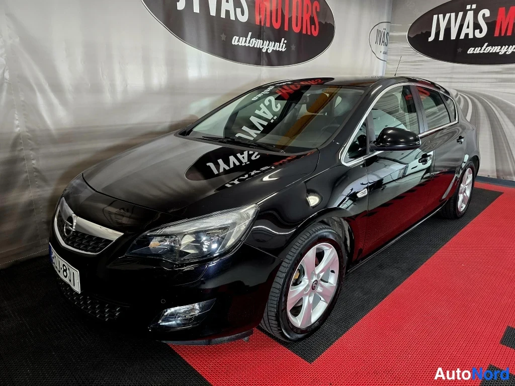 Opel Astra Sport 2010