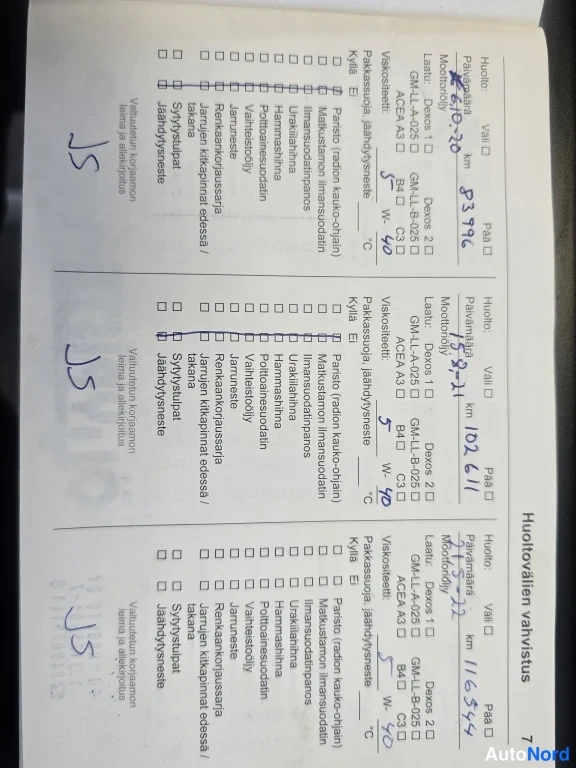 Muu: Huoltohistoriakirjan sivut numeroilla 7 ja 6, joissa käsinkirjoitetut huoltomerkinnot.