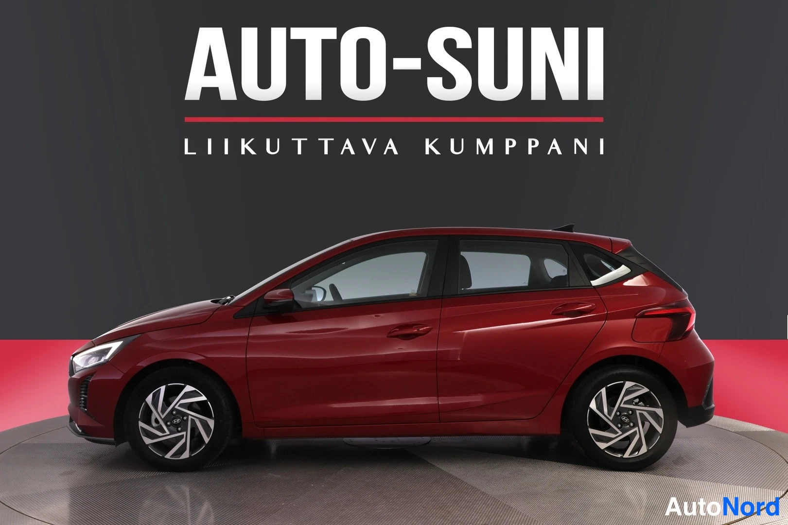 Punainen Hyundai i20 2025, sivulta, kuva 4