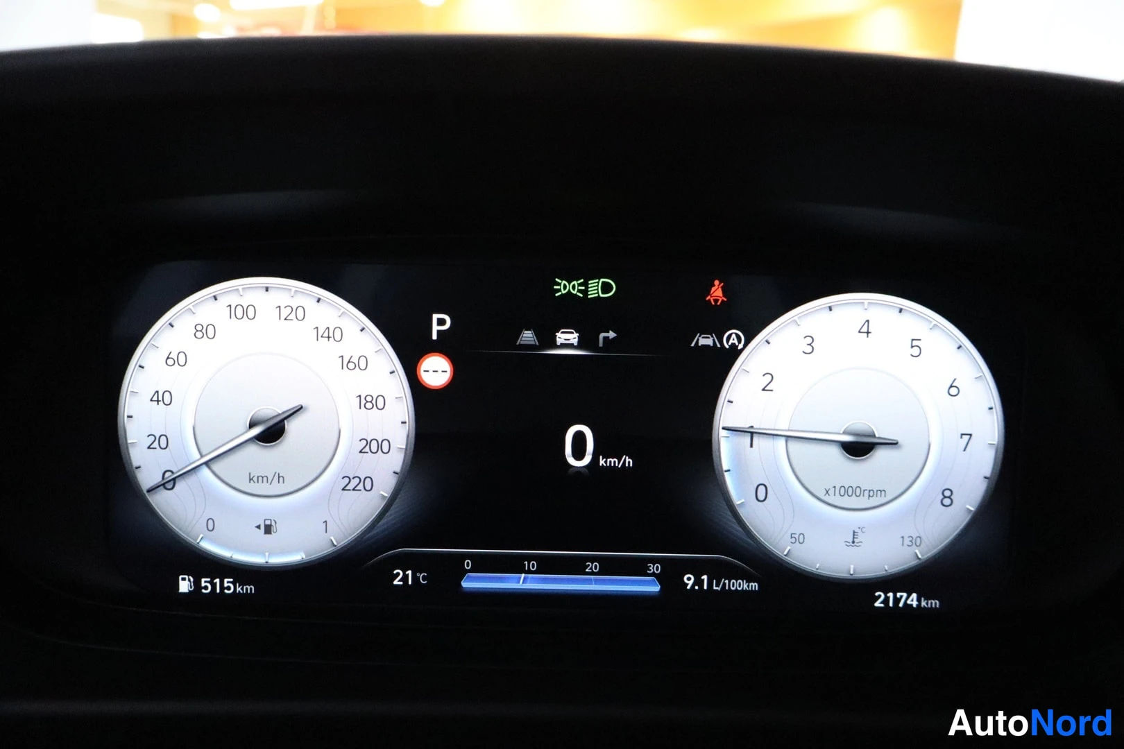 Punainen Hyundai i20 2025, kuva 18