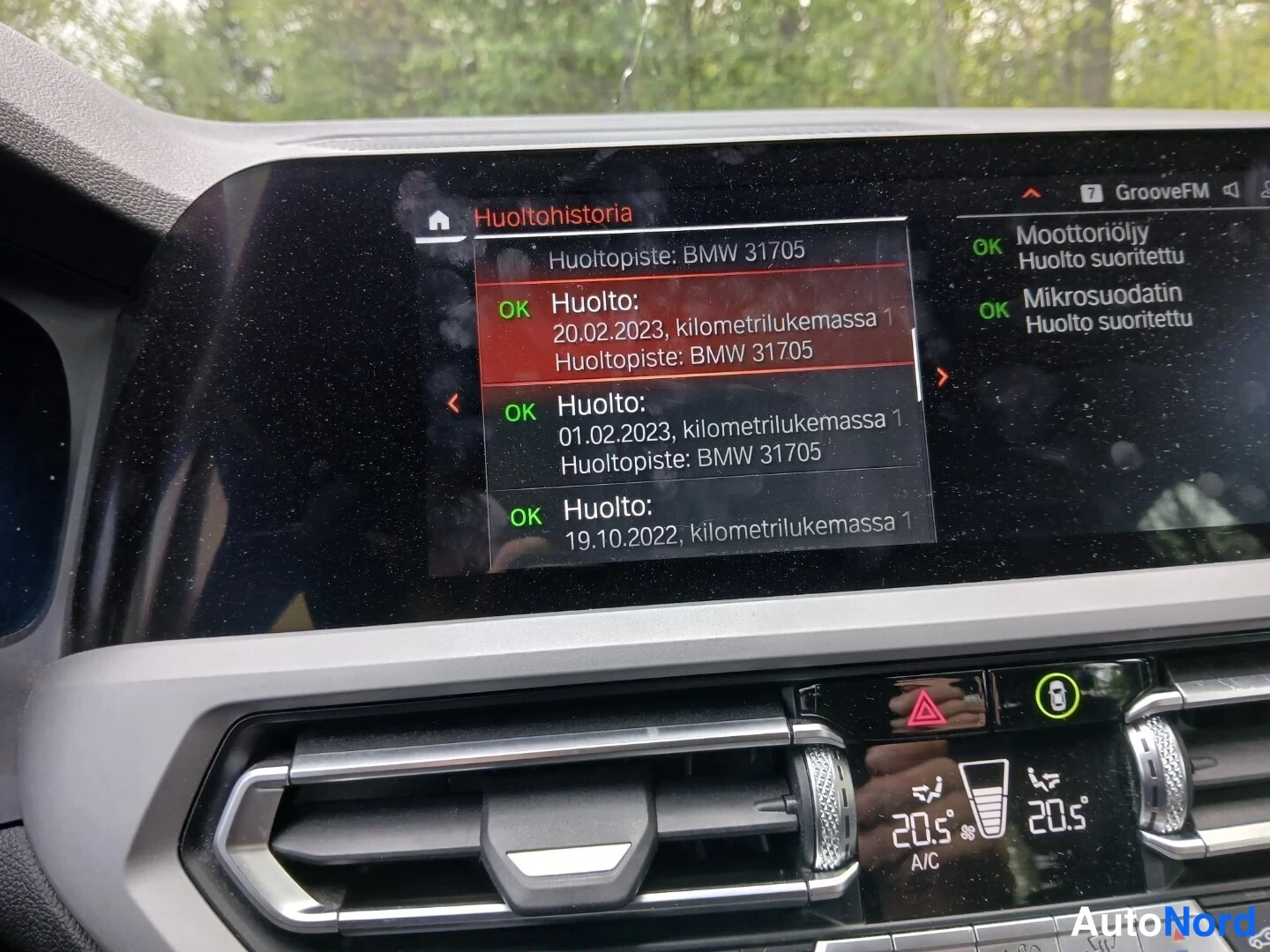 Muu: Infotainment-näytön huoltohistoria: huollot 20.02.2023, 01.02.2023 ja 19.10.2022, huoltopiste BMW 31705.