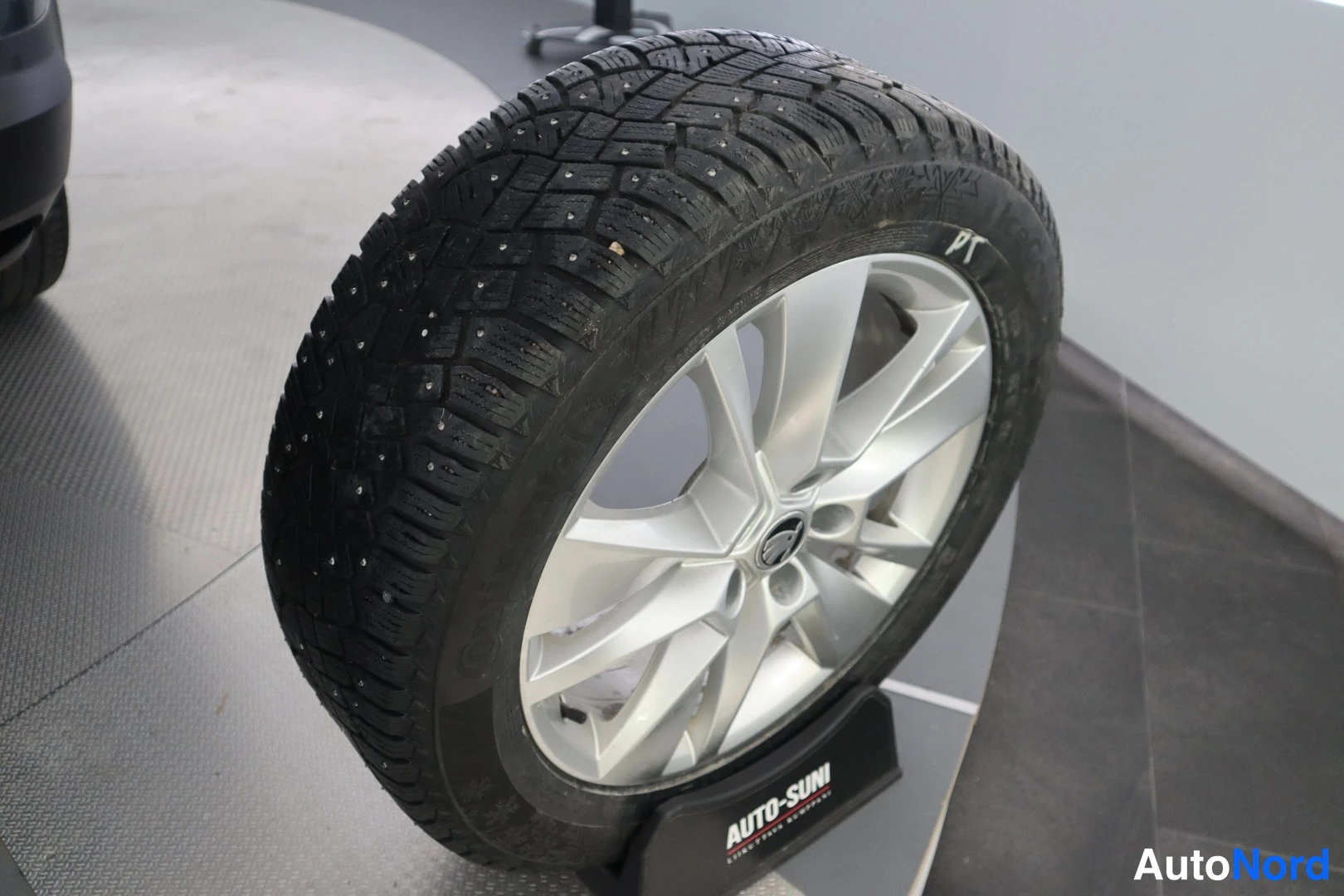 Harmaa Skoda Kodiaq 2019, yksityiskohta, kuva 19