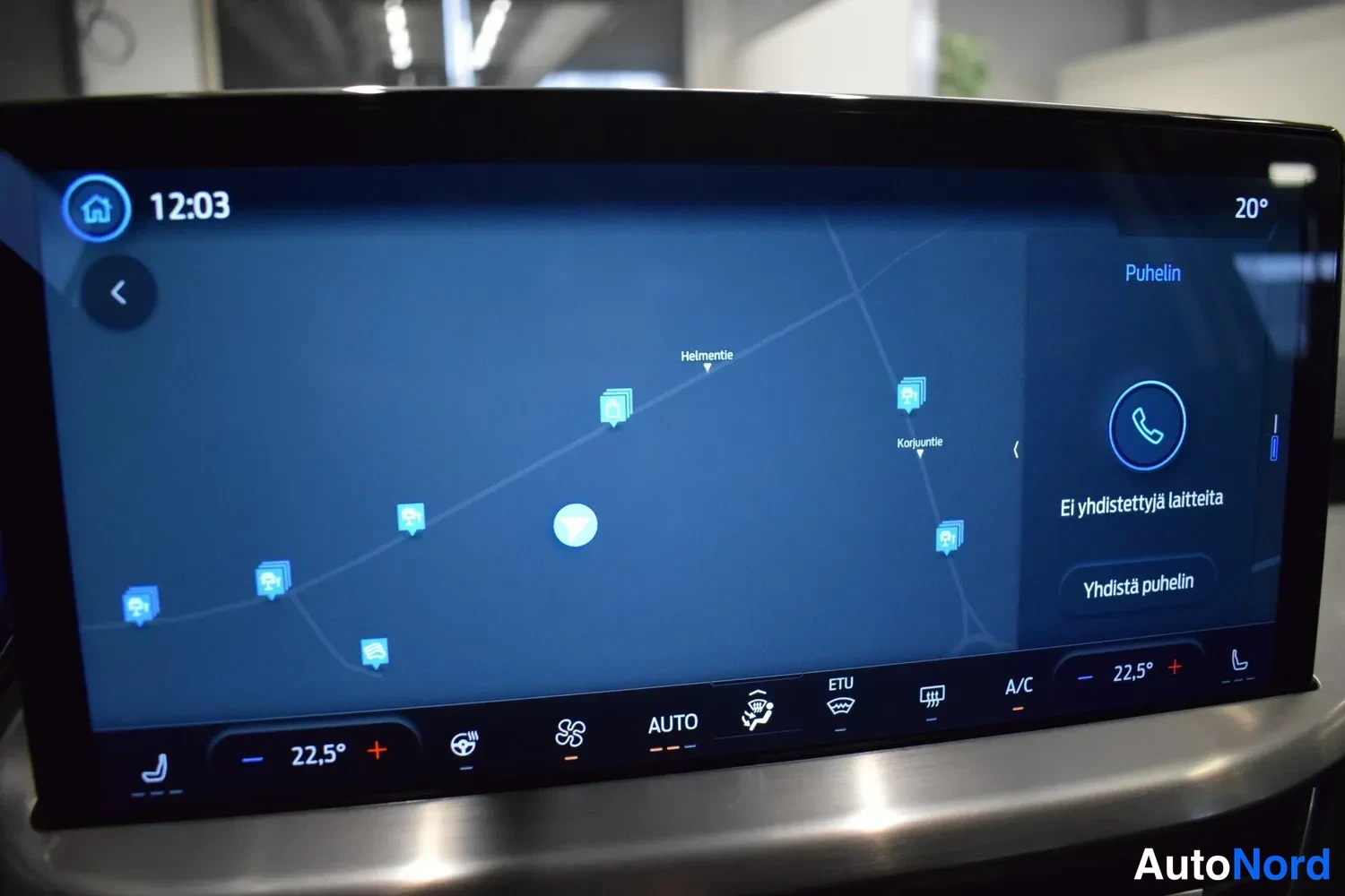 Valkoinen Ford Focus 2023, yksityiskohta, kuva 22