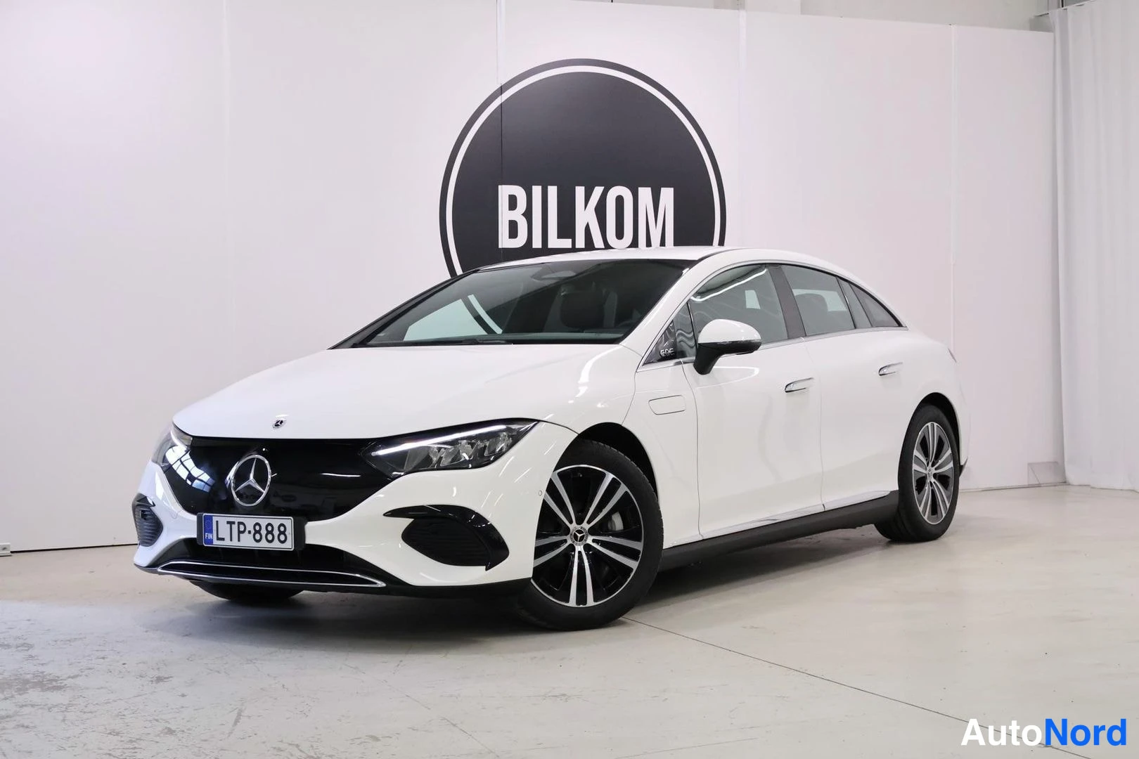 Mercedes-Benz EQE 300 Advanced Plus 2026