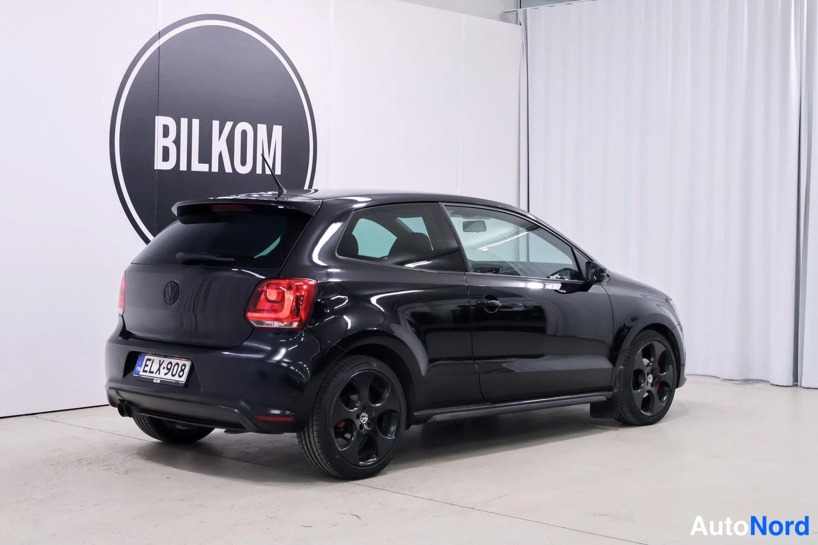 Musta Volkswagen Polo 2011, takaviisto, kuva 6