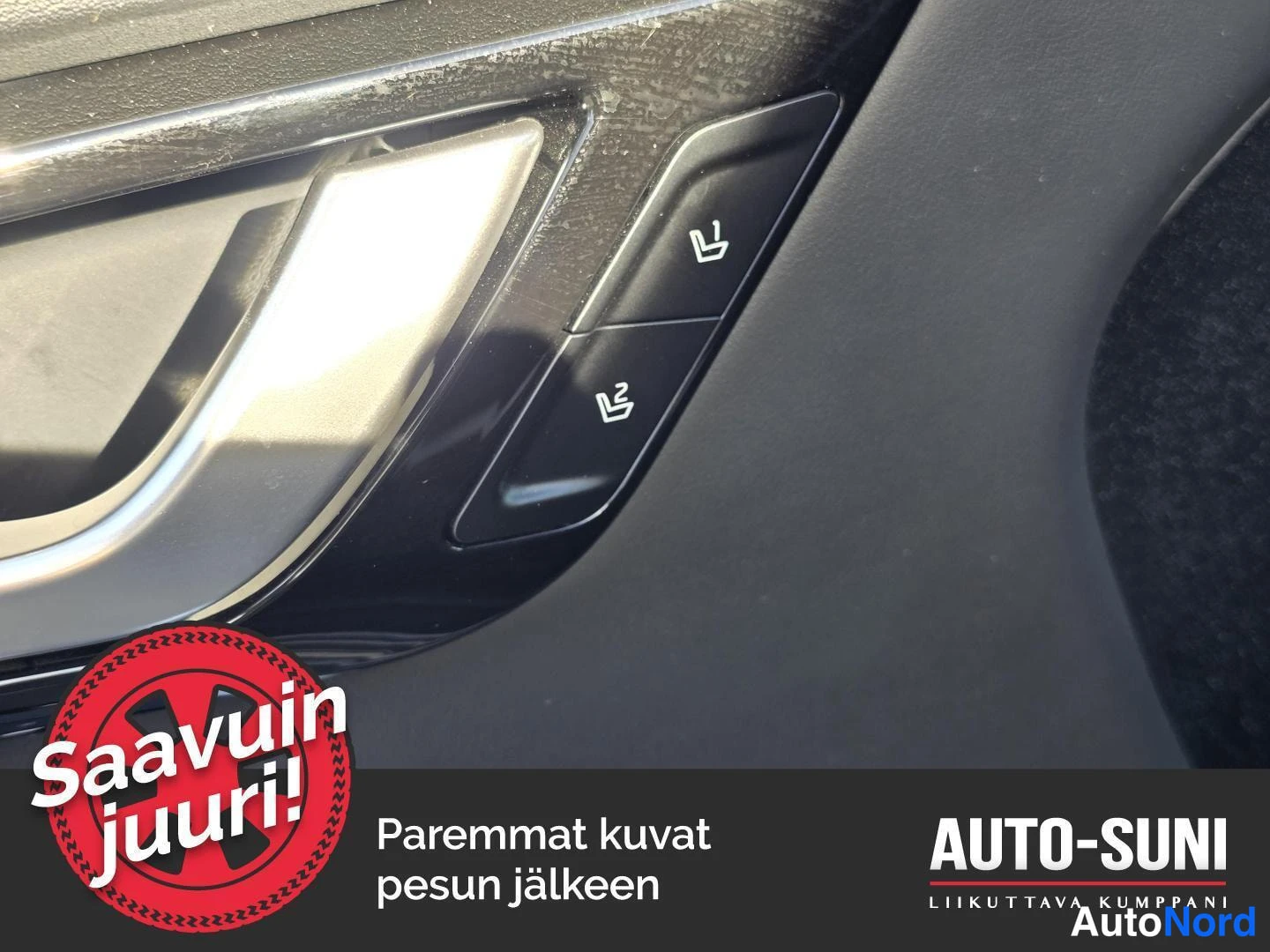 Muu: Oven_panelissa_kaksi_istuinta_kuvaavaa_painiketta.
