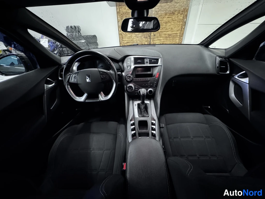 Ruskea Citroen DS5 2013, sivulta, kuva 5
