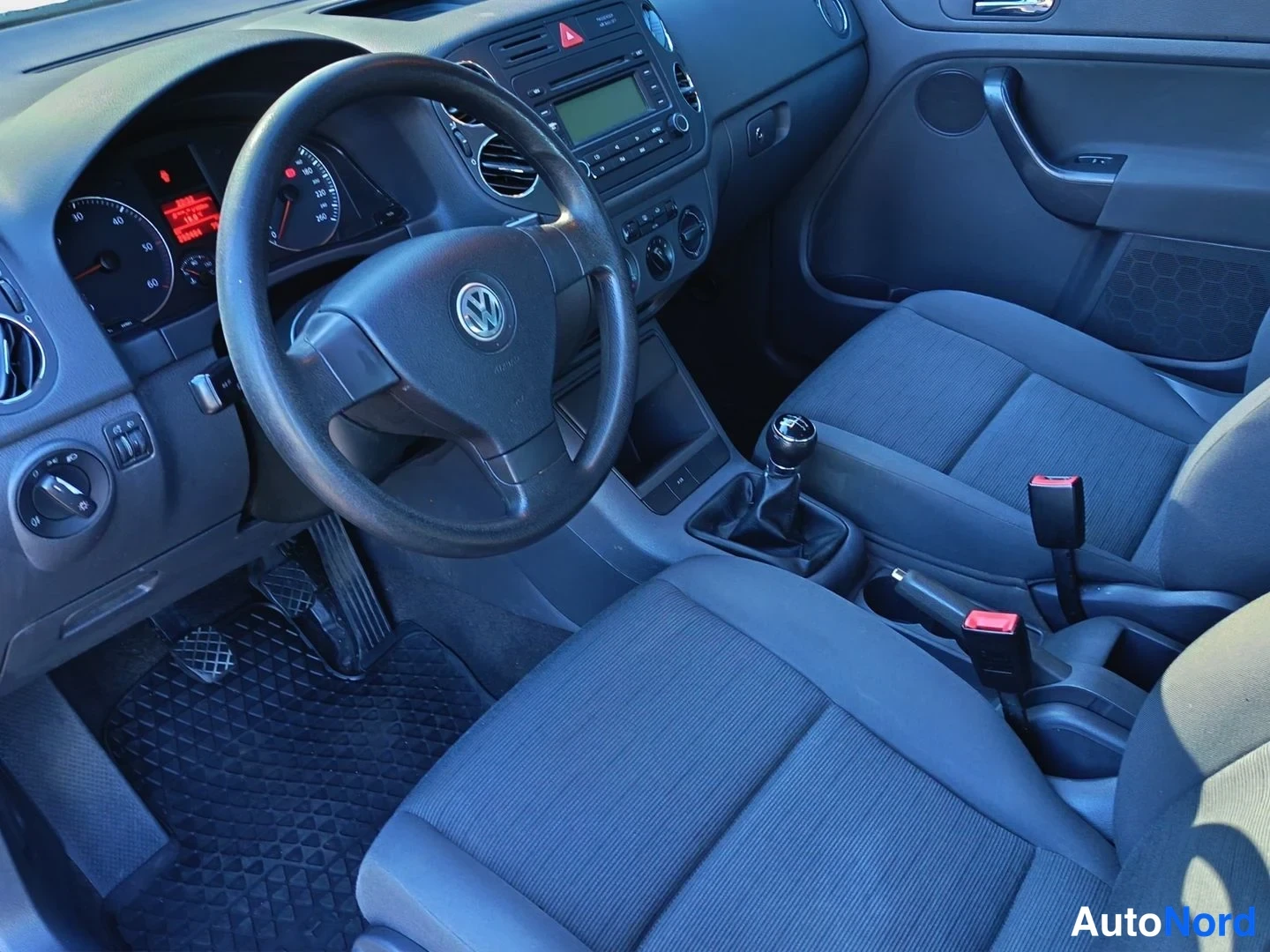 Sininen Volkswagen Golf 2006, kuva 21
