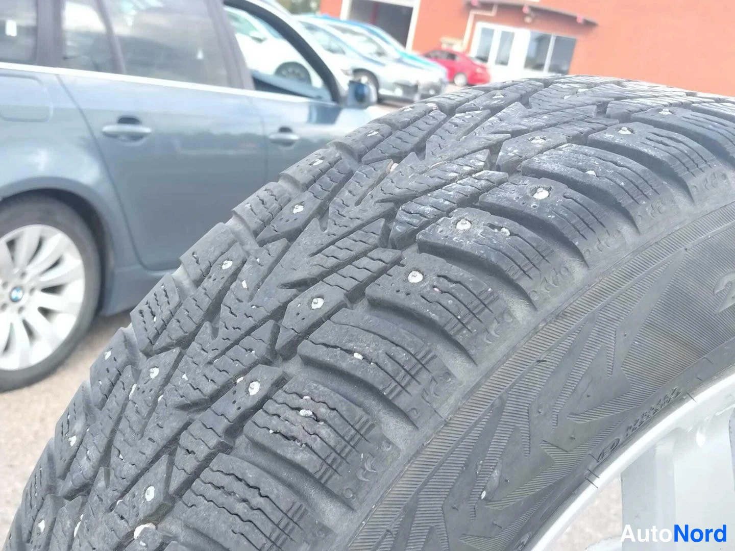 Sininen BMW 523i 2008, yksityiskohta, kuva 27