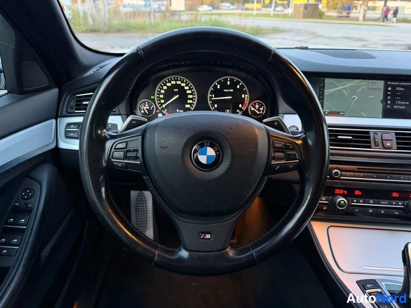 Valkoinen BMW 535d 2012, kuva 15