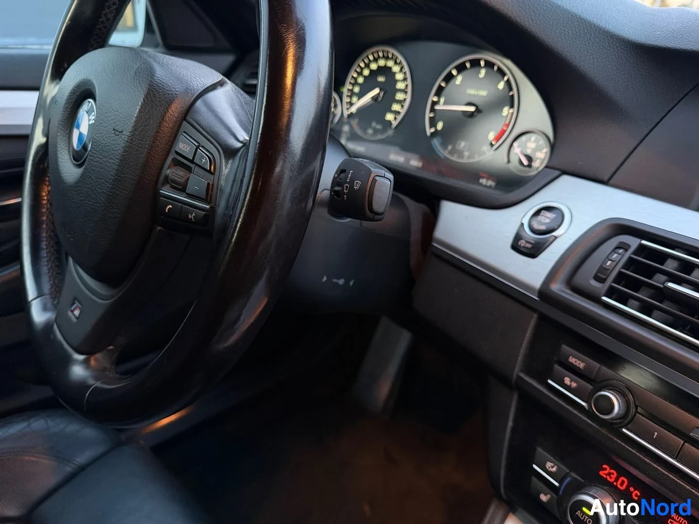 Valkoinen BMW 535d 2012, kuva 19