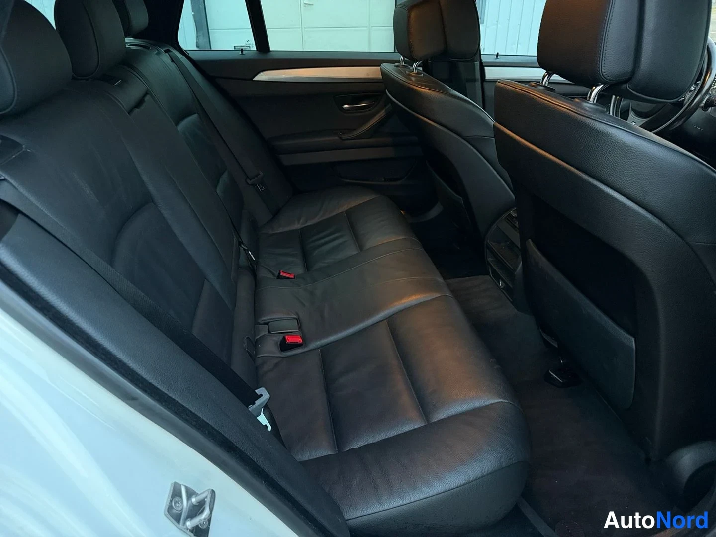 Valkoinen BMW 535d 2012, kuva 22